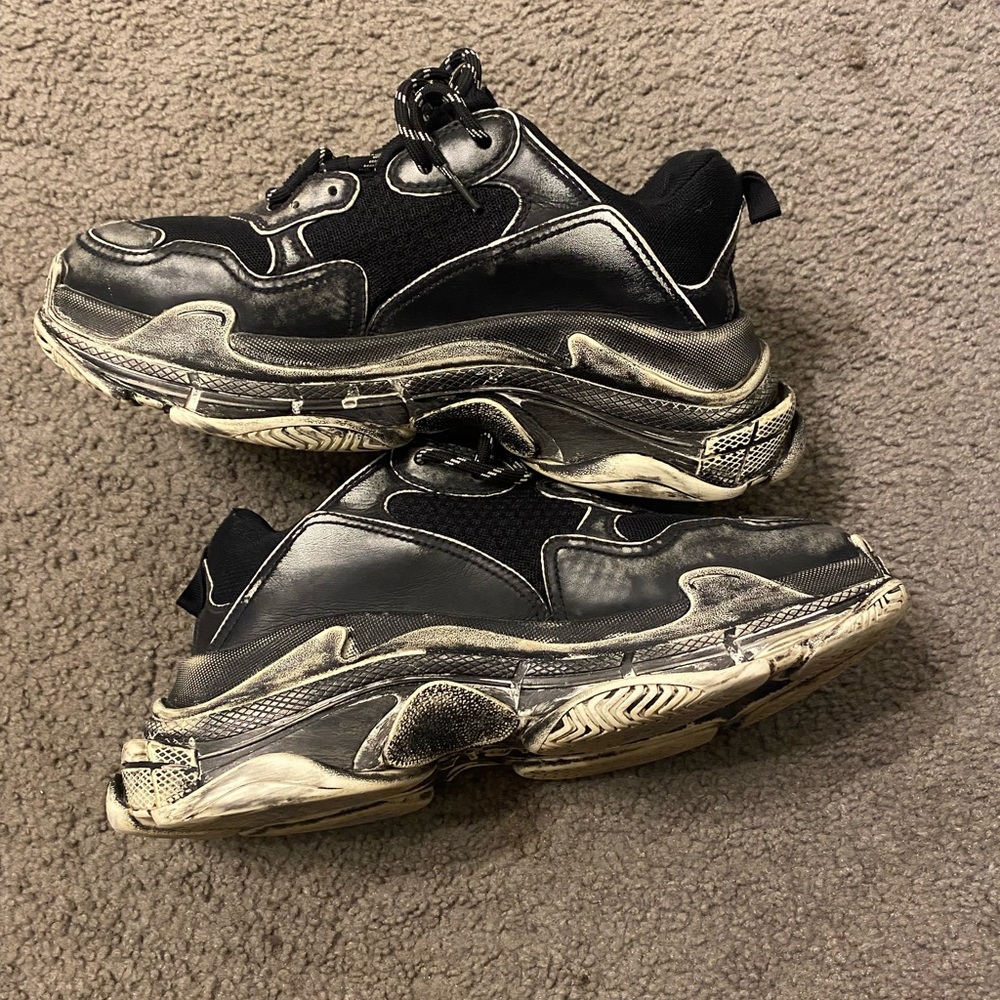 Balenciaga Triple S “ Faded Black “ - Picture 3 of 5